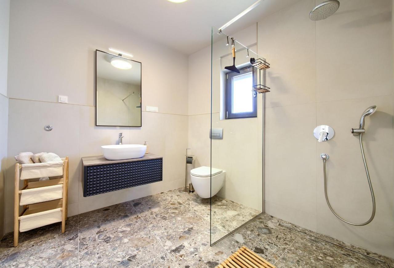 Apartments Sol Njivice Dış mekan fotoğraf